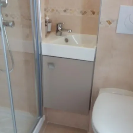 8 Eme 2 Pieces Metro Miromesnil Apartment